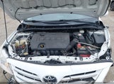 TOYOTA COROLLA LE 5YFBU4EE0DP195862 снимка