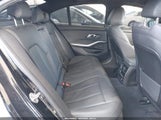 BMW 330I 3MW5R1J01L8B03676 снимка