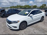VOLKSWAGEN JETTA 1.4T R-LINE/1.4T S/1.4T SE 3VWC57BU0MM042028 снимка