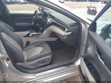 TOYOTA CAMRY XLE 4T1B11HK1JU048369 fotografie