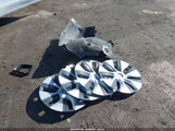 TESLA MODEL Y LONG RANGE DUAL MOTOR ALL-WHEEL DRIVE 5YJYGDEE9MF239726 fotografie