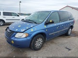 CHRYSLER TOWN & COUNTRY 1A4GJ45R17B216426 fotografie