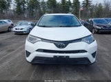 TOYOTA RAV4 LE JTMBFREV5JJ738405 снимка