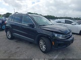 VOLKSWAGEN TIGUAN 2.0T WOLFSBURG EDITION WVGSV7AX7HK007957 снимка