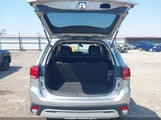 MITSUBISHI OUTLANDER SE JA4AD3A3XKZ033759 снимка