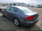 VOLKSWAGEN PASSAT 3.6L V6 SE 1VWBM7A37CC100174 photo