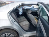 TOYOTA COROLLA LE 2T1BURHE2JC080216 fotografie