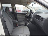 JEEP COMPASS SPORT 1J8FF47W27D138211 снимка