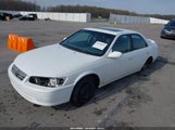 TOYOTA CAMRY LE/XLE 4T1BF22K71U964277 снимка