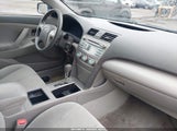 TOYOTA CAMRY LE 4T1BE46K38U222039 снимка