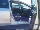 TOYOTA COROLLA LE 5YFBURHE3JP827077 снимка