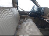 CHEVROLET GMT-400 K2500 1GCFK24K3JE163242 photo
