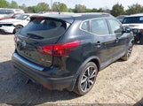 NISSAN ROGUE SPORT SL JN1BJ1CRXJW203095 снимка