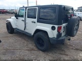 JEEP WRANGLER JK UNLIMITED SAHARA 4X4 1C4BJWEG8JL937483 fotografie