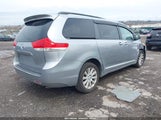 TOYOTA SIENNA LE 5TDJK3DC6BS009872 снимка