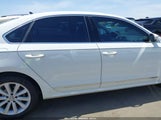 VOLKSWAGEN PASSAT 2.5L SEL PREMIUM 1VWCP7A38DC072138 снимка