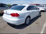 VOLKSWAGEN PASSAT 2.5L SEL PREMIUM 1VWCP7A38DC072138 снимка