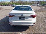VOLKSWAGEN JETTA 1.4T R-LINE/1.4T S/1.4T SE 3VWC57BU2KM243703 снимка