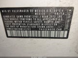 VOLKSWAGEN JETTA 1.4T R-LINE/1.4T S/1.4T SE 3VWC57BU2KM243703 снимка