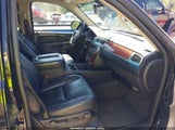 CHEVROLET SUBURBAN 1500 LT1 1GNSCJE09BR319675 снимка