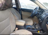 KIA SORENTO LX 5XYKT3A18BG015478 снимка