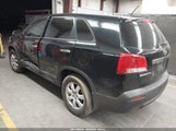 KIA SORENTO LX 5XYKTCA1XBG174633 снимка