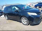 TOYOTA SIENNA LE 8 PASSENGER 5TDKZ3DC3JS926847 снимка
