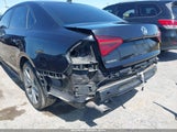 VOLKSWAGEN PASSAT 2.0T R-LINE/2.0T S 1VWAA7A32JC014840 снимка