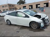 Toyota Prius Two JTDKBRFU2H3545368 снимка