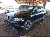 VOLKSWAGEN TIGUAN 2.0T S 3VV1B7AX2MM055220 снимка
