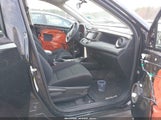 TOYOTA RAV4 XLE 2T3RFREV7FW272788 снимка