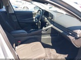 HYUNDAI ELANTRA SEL KMHLM4AG9PU437580 снимка