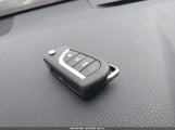 Toyota Camry Le 4T1B11HK3JU580352 photo