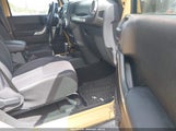 JEEP WRANGLER UNLIMITED SAHARA 1C4BJWEG7DL648549 fotografie