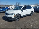 VOLKSWAGEN TIGUAN 2.0T S 3VVFB7AX7RM063715 fotografie