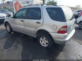 MERCEDES-BENZ ML 320 4JGAB54E3YA160036 снимка