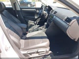 VOLKSWAGEN PASSAT 1.8T WOLFSBURG EDITION 1VWAT7A32FC077700 снимка