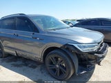 VOLKSWAGEN TIGUAN 2.0T SE R-LINE BLACK 3VVCB7AX1PM057201 photo