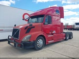 VOLVO VN VNL 4V4NC9TGX7N429755 снимка