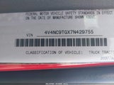 VOLVO VN VNL 4V4NC9TGX7N429755 снимка