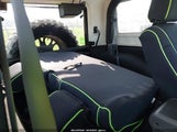 JEEP WRANGLER SAHARA 1J4FA541X8L539463 снимка