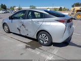 TOYOTA PRIUS THREE JTDKARFUXG3522938 снимка