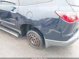 Chevrolet Traverse Ls 1GNKREED0BJ386009 снимка