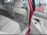 TOYOTA CAMRY LE 4T1BE46K48U257432 снимка