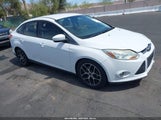 FORD FOCUS SE 1FAHP3F24CL462319 снимка