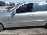 MERCEDES-BENZ E 350 WDBUF56J96A838185 снимка
