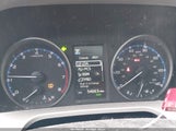 TOYOTA RAV4 XLE JTMRFREV2JD240904 снимка