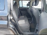 JEEP PATRIOT LATITUDE 1C4NJPFB1GD776869 снимка