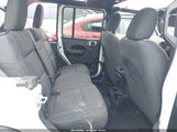 JEEP WRANGLER UNLIMITED SPORT S 4X4 1C4HJXDG1JW329210 fotografie