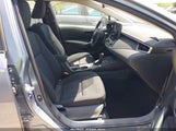TOYOTA COROLLA LE 5YFB4MDE7RP102103 снимка